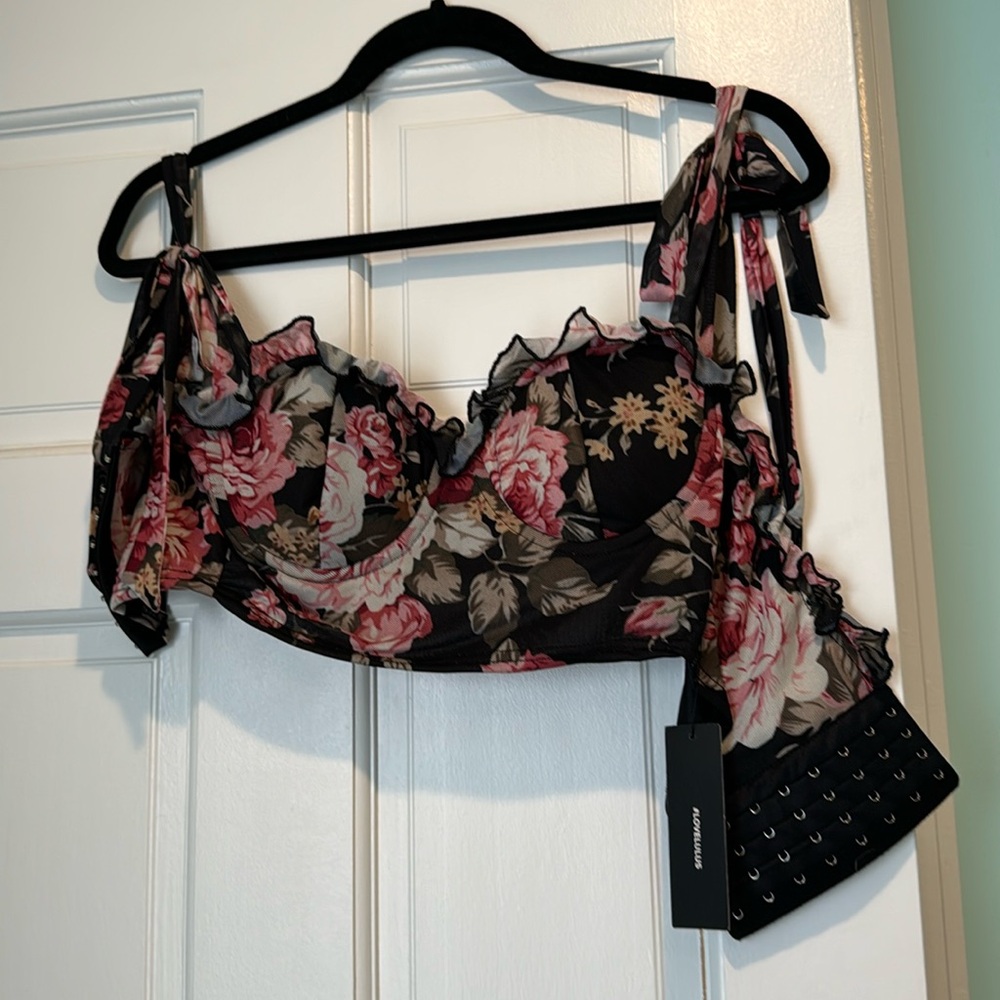 Corset crop top with adjustable straps